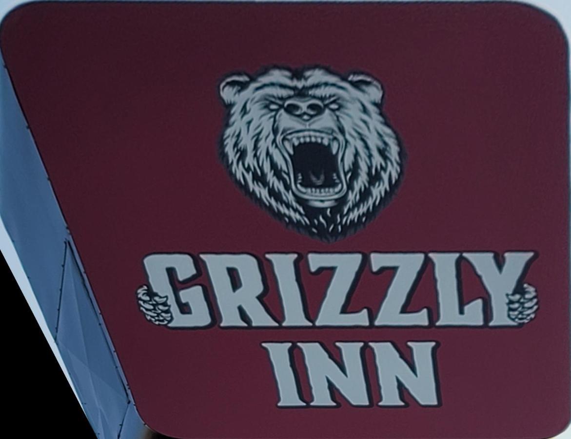 Grizzly Inn Evanston Exterior photo